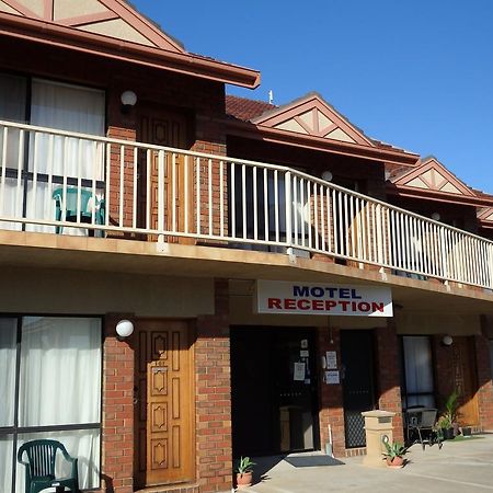 Monte Villa Motor Inn Melbourne City Exterior foto
